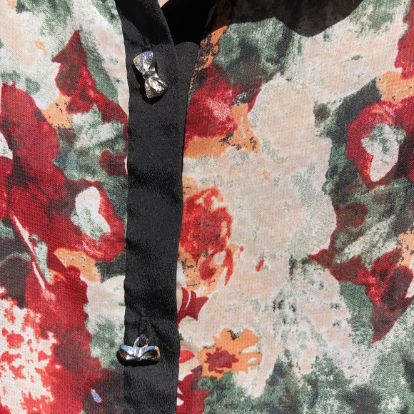 Mauve floral sleeveless top size large - Picture 3 of 16